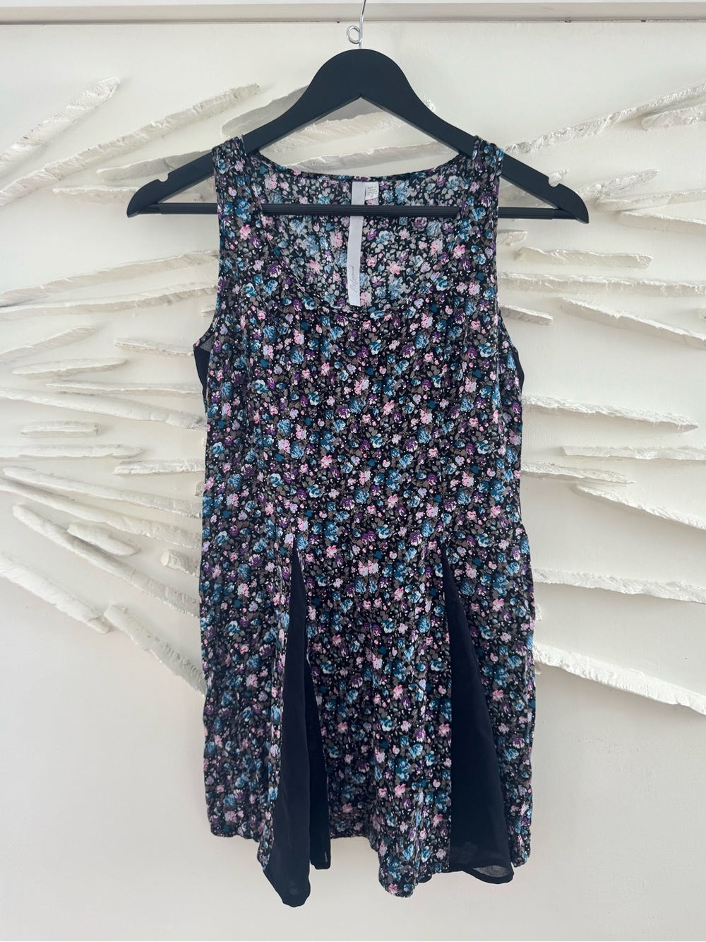 Reformed - Floral Sleeveless Dress - Black/blue/purple/pink
